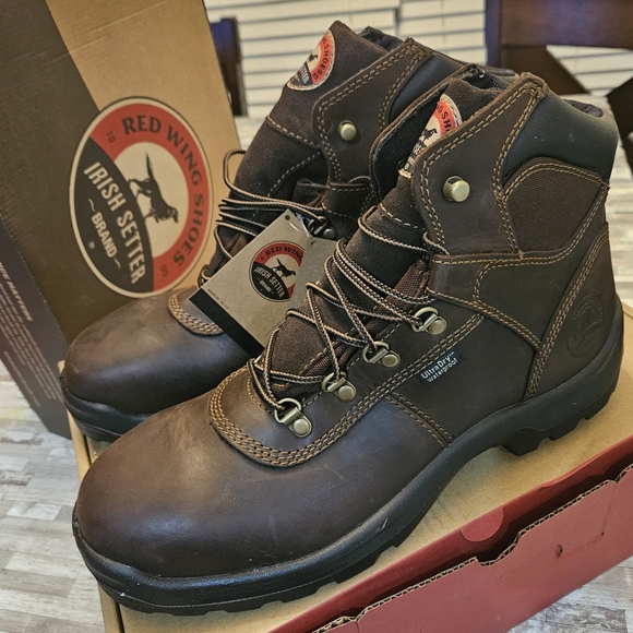 Irish Setter Ely Waterproof Steel Toe Work Boots for Men Size 11. Stock # 83618 - Picture 5 of 9